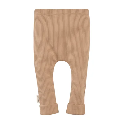 z8-nb-essentials-250011umi-back